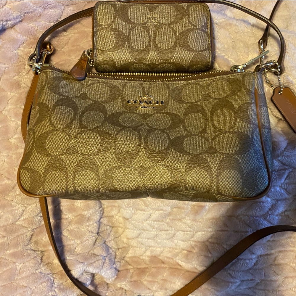 Small crossbody coach and wallet